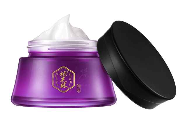 考驗(yàn)?zāi)闶遣皇亲o(hù)膚達(dá)人的時候到了,五款護(hù)膚品估計只用過一款